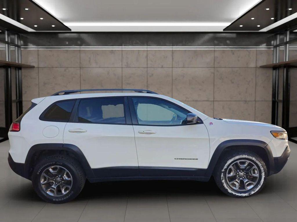 used 2019 Jeep Cherokee car, priced at $15,399