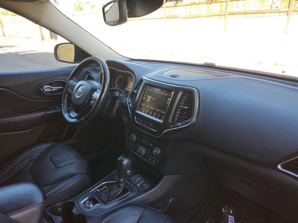 used 2019 Jeep Cherokee car, priced at $15,399