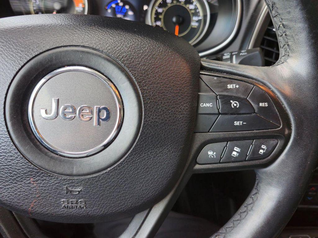 used 2019 Jeep Cherokee car, priced at $15,399