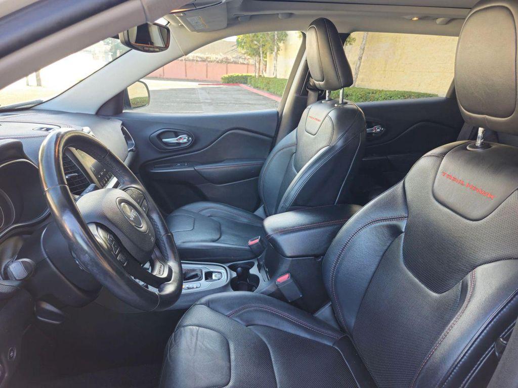 used 2019 Jeep Cherokee car, priced at $15,399