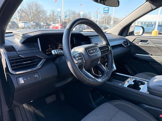 used 2025 GMC Acadia car, priced at $34,999