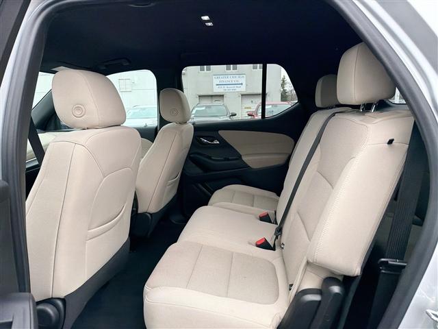 used 2022 Chevrolet Traverse car, priced at $23,999