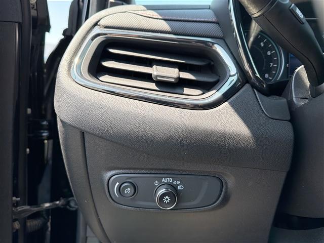 used 2023 Chevrolet Equinox car, priced at $25,391