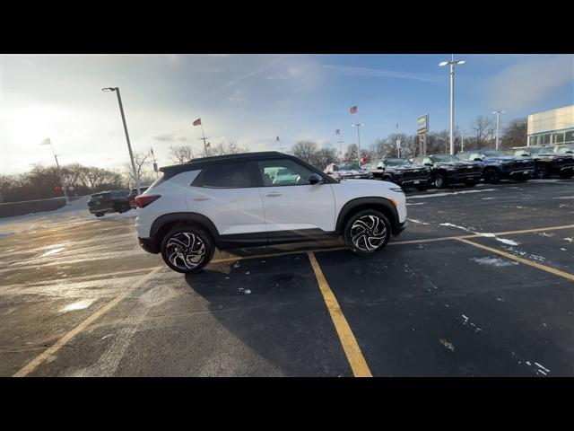 used 2025 Chevrolet TrailBlazer car, priced at $28,853