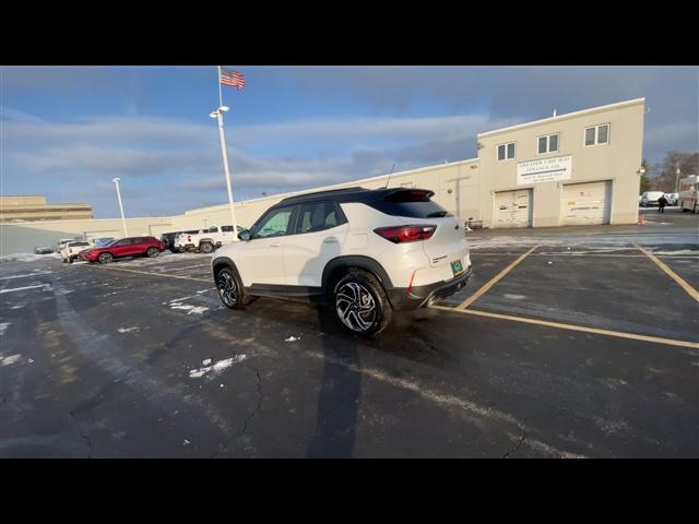used 2025 Chevrolet TrailBlazer car, priced at $28,853