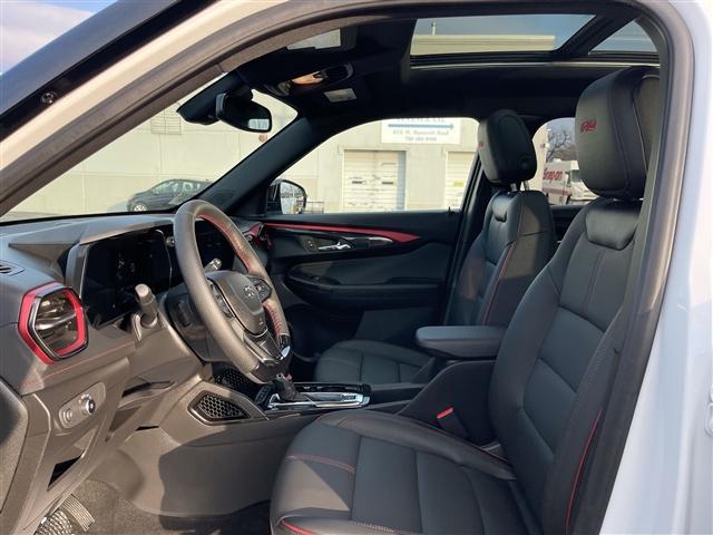 used 2025 Chevrolet TrailBlazer car, priced at $28,853