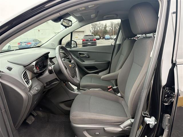 used 2022 Chevrolet Trax car, priced at $17,899