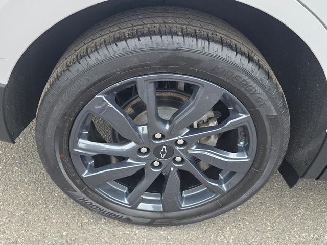 used 2024 Chevrolet Equinox car, priced at $25,937