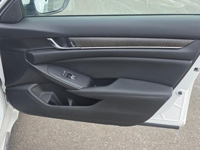 used 2019 Honda Accord Hybrid car, priced at $11,483