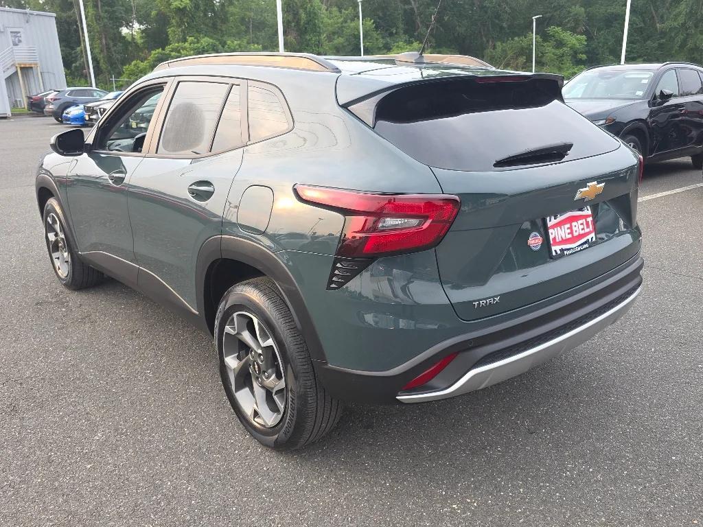 used 2025 Chevrolet Trax car, priced at $22,336