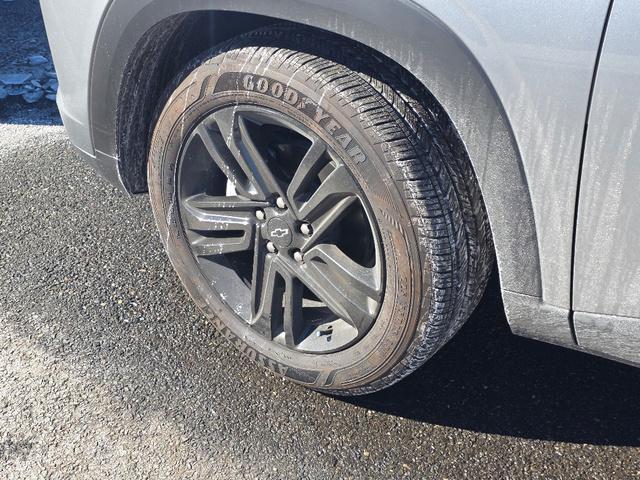 used 2025 Chevrolet Trax car, priced at $23,981