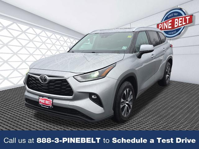 used 2021 Toyota Highlander car, priced at $25,341