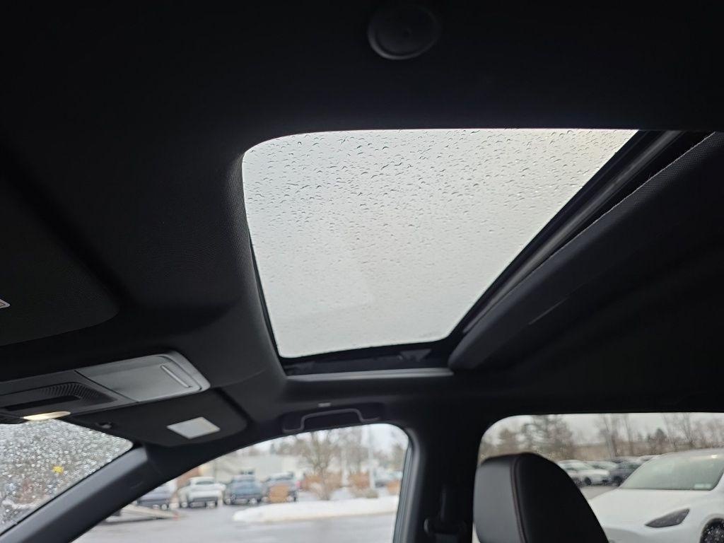 used 2023 Honda CR-V Hybrid car, priced at $26,995