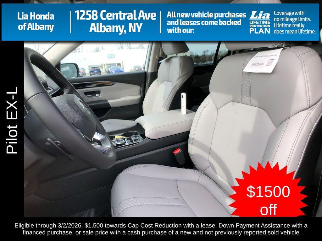 new 2025 Honda Pilot car, priced at $47,550