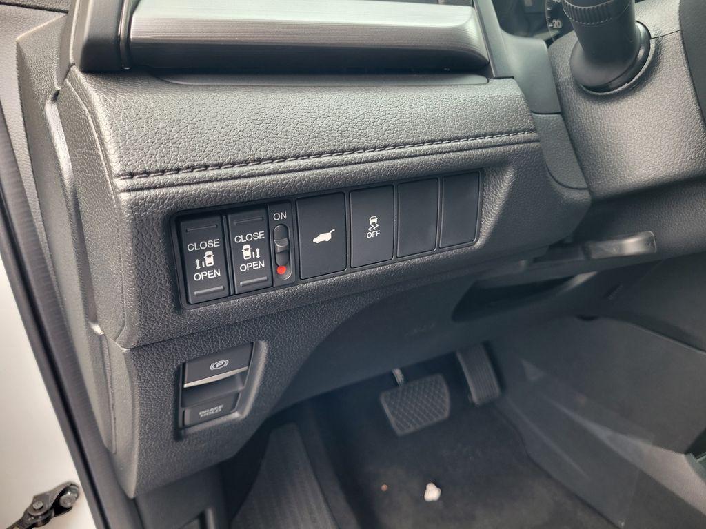 new 2026 Honda Odyssey car, priced at $44,290