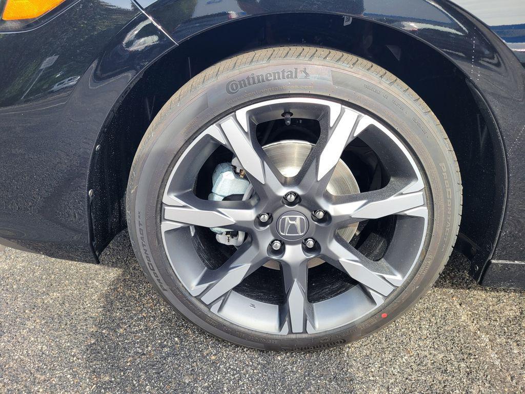 new 2026 Honda Civic Hybrid car, priced at $33,490