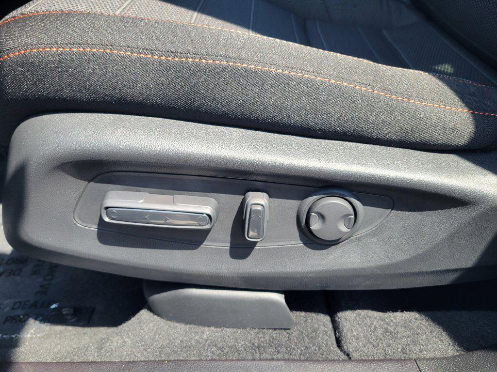 new 2027 Honda CR-V Hybrid car, priced at $39,255