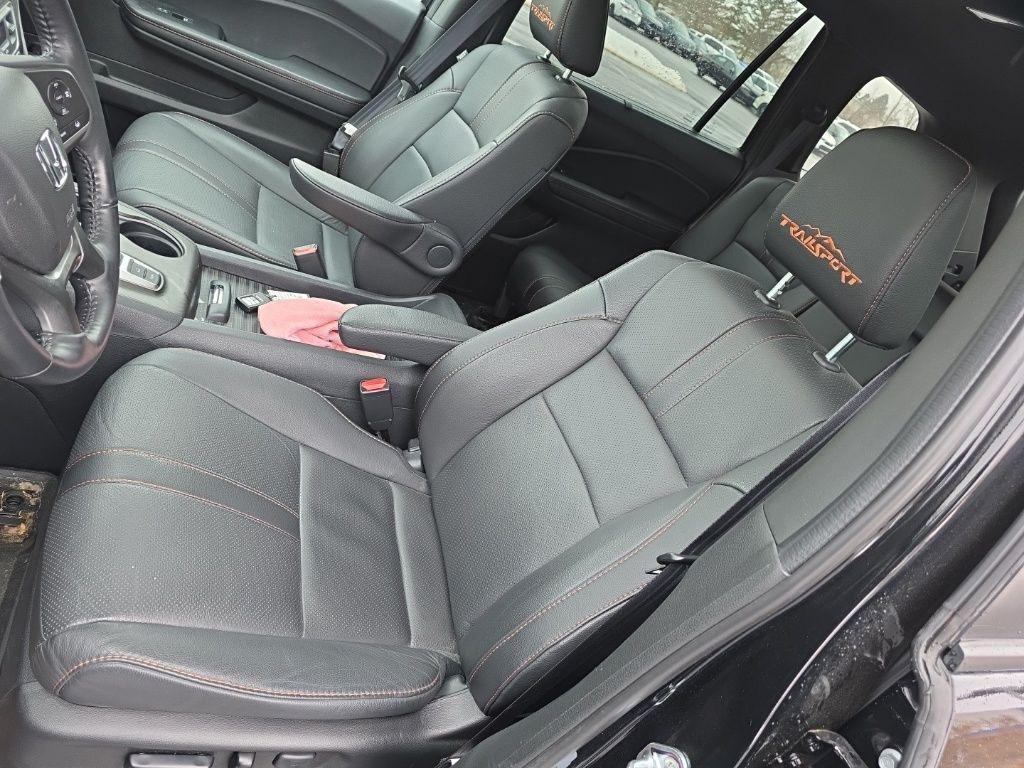 used 2023 Honda Passport car, priced at $33,495