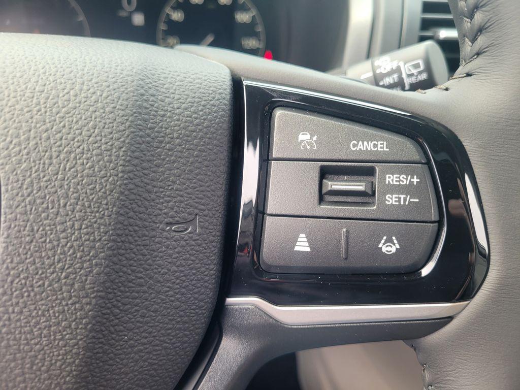 new 2025 Honda Odyssey car, priced at $45,145