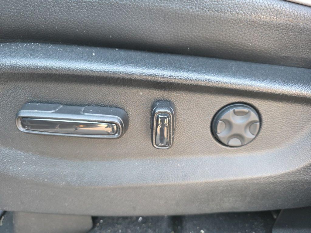 used 2025 Honda Odyssey car, priced at $39,995