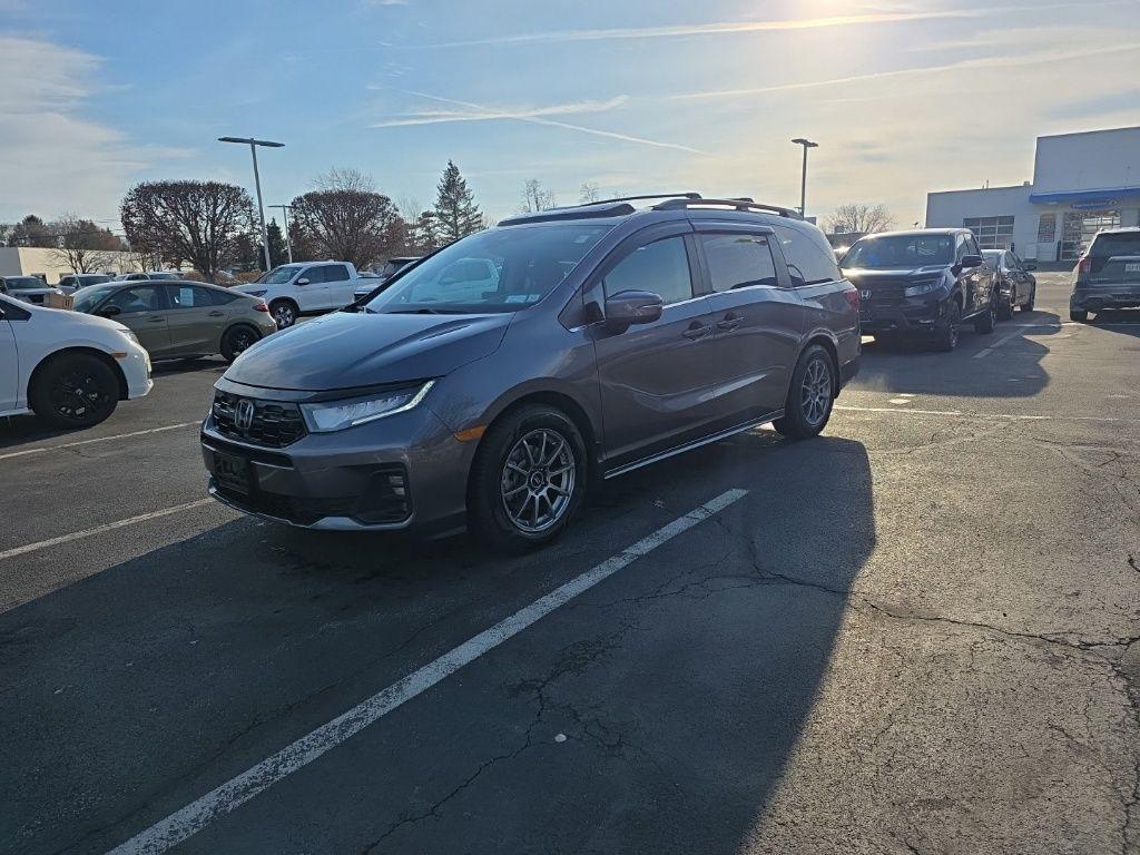 used 2025 Honda Odyssey car, priced at $39,995