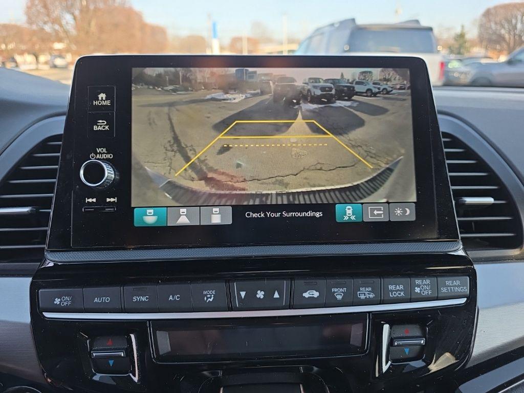 used 2025 Honda Odyssey car, priced at $39,995