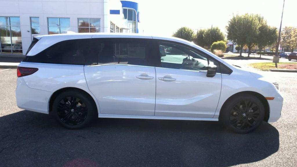 new 2025 Honda Odyssey car, priced at $45,275