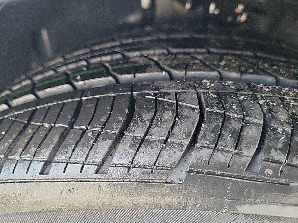 used 2025 Honda Civic Hybrid car, priced at $27,495