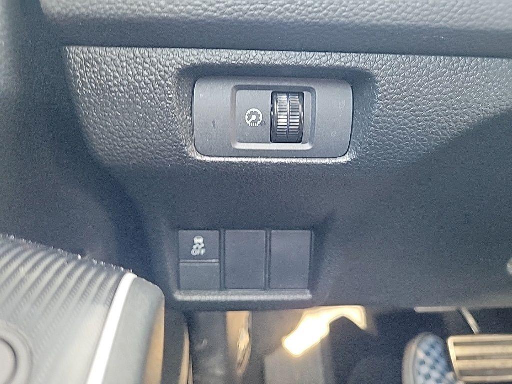 used 2025 Honda Civic Hybrid car, priced at $27,495