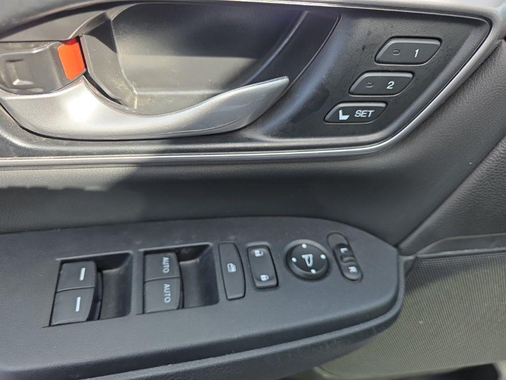 used 2020 Honda CR-V car, priced at $25,995