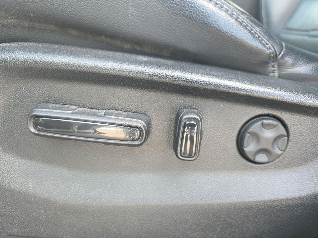 used 2020 Honda CR-V car, priced at $25,995