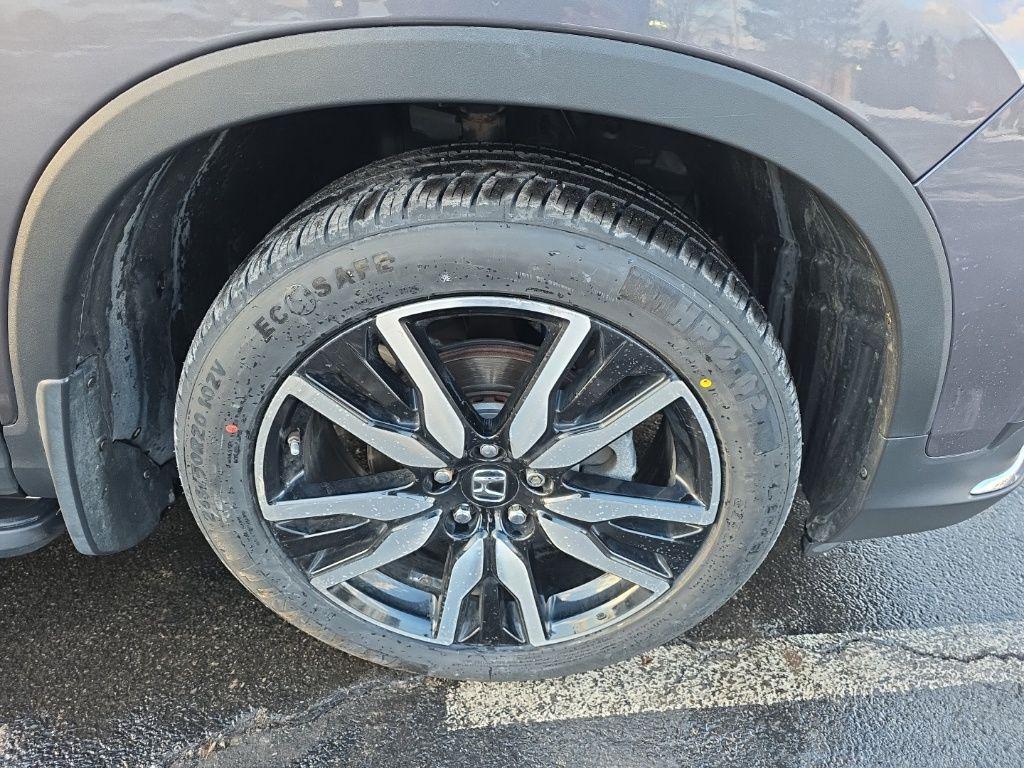 used 2019 Honda Pilot car, priced at $27,995