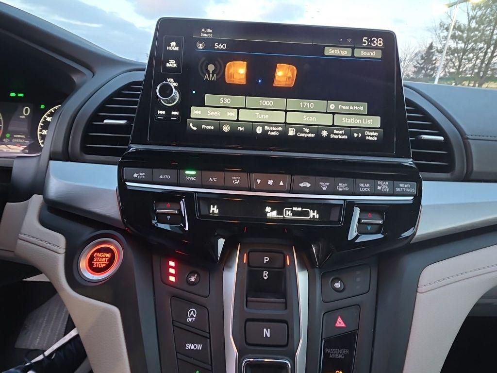 used 2025 Honda Odyssey car, priced at $38,890