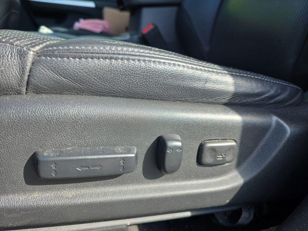 used 2015 Honda CR-V car, priced at $15,995