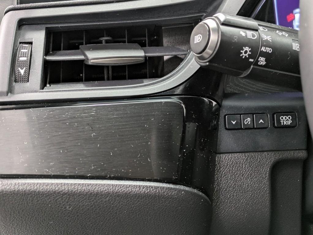 used 2022 Lexus ES 350 car, priced at $32,749