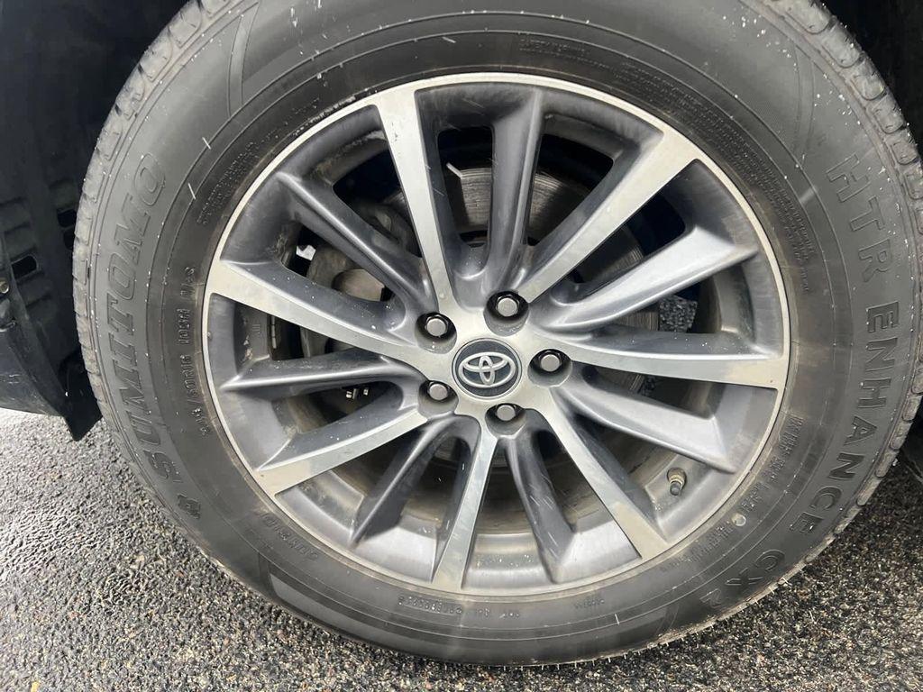 used 2019 Toyota Highlander car, priced at $18,448