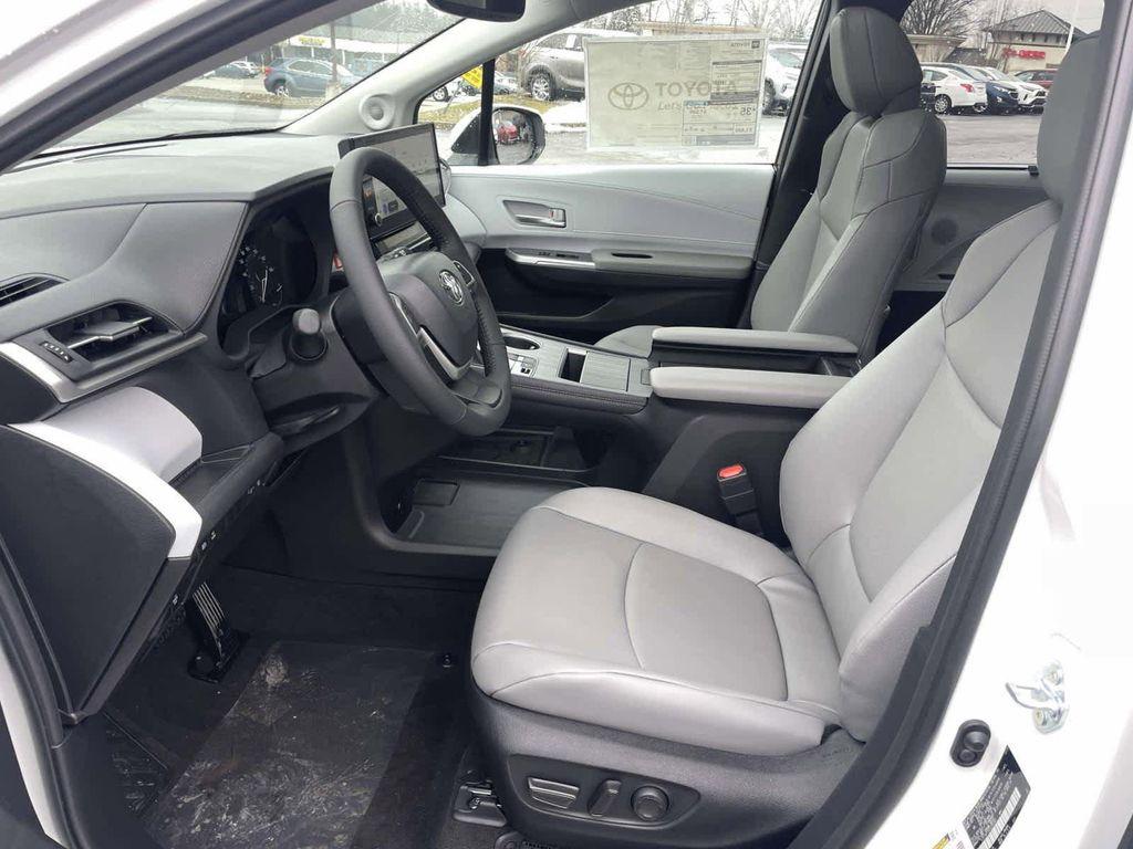 new 2026 Toyota Sienna car, priced at $51,695