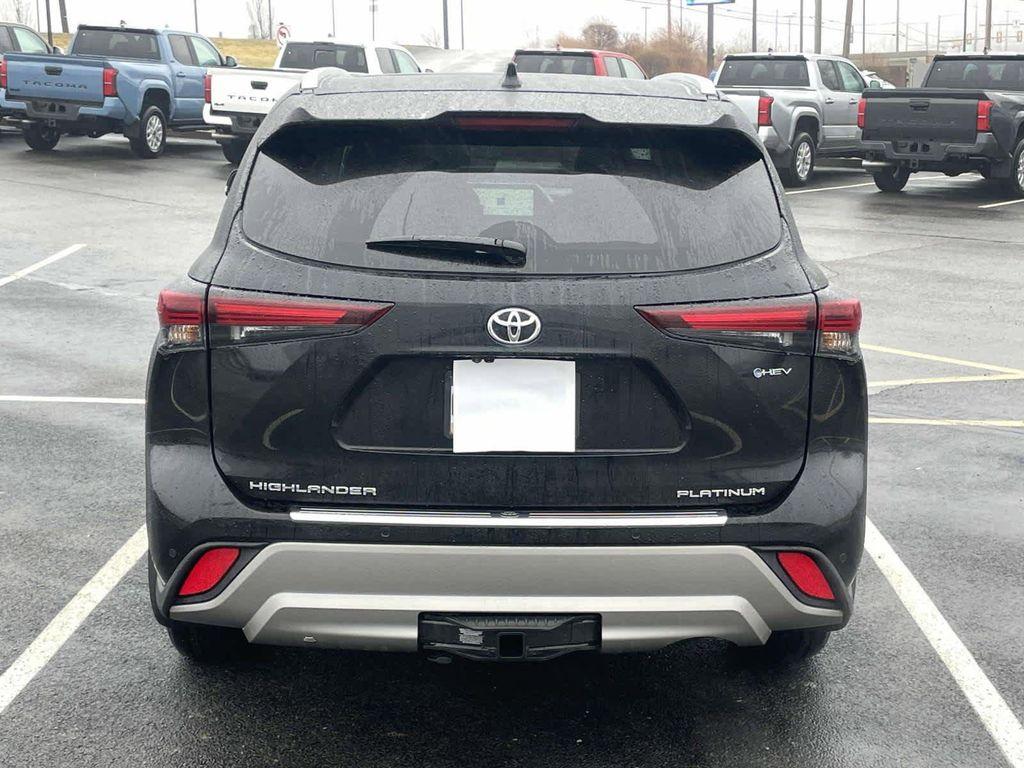 new 2026 Toyota Highlander Hybrid car, priced at $57,877