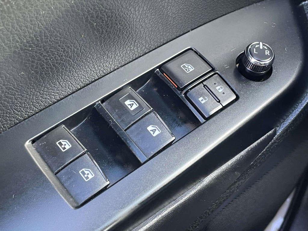 used 2017 Toyota Highlander Hybrid car, priced at $19,452