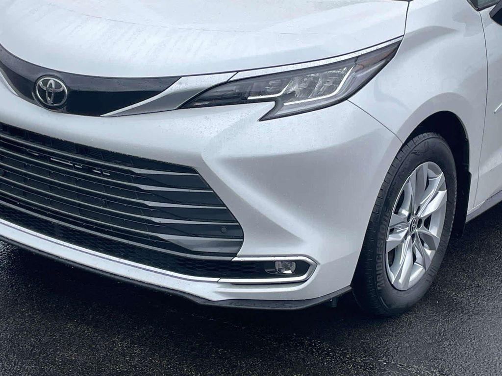 new 2026 Toyota Sienna car, priced at $56,348