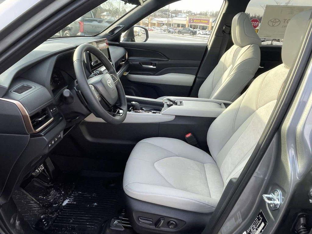 new 2026 Toyota Grand Highlander Hybrid car, priced at $63,731