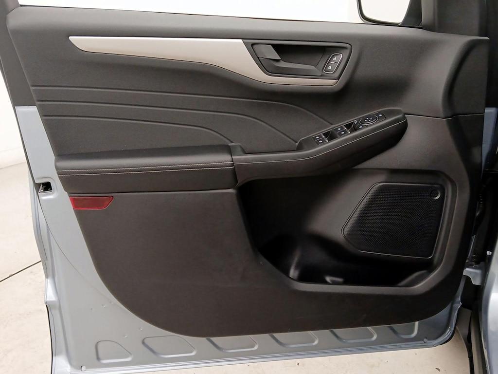 used 2022 Ford Escape car, priced at $20,998