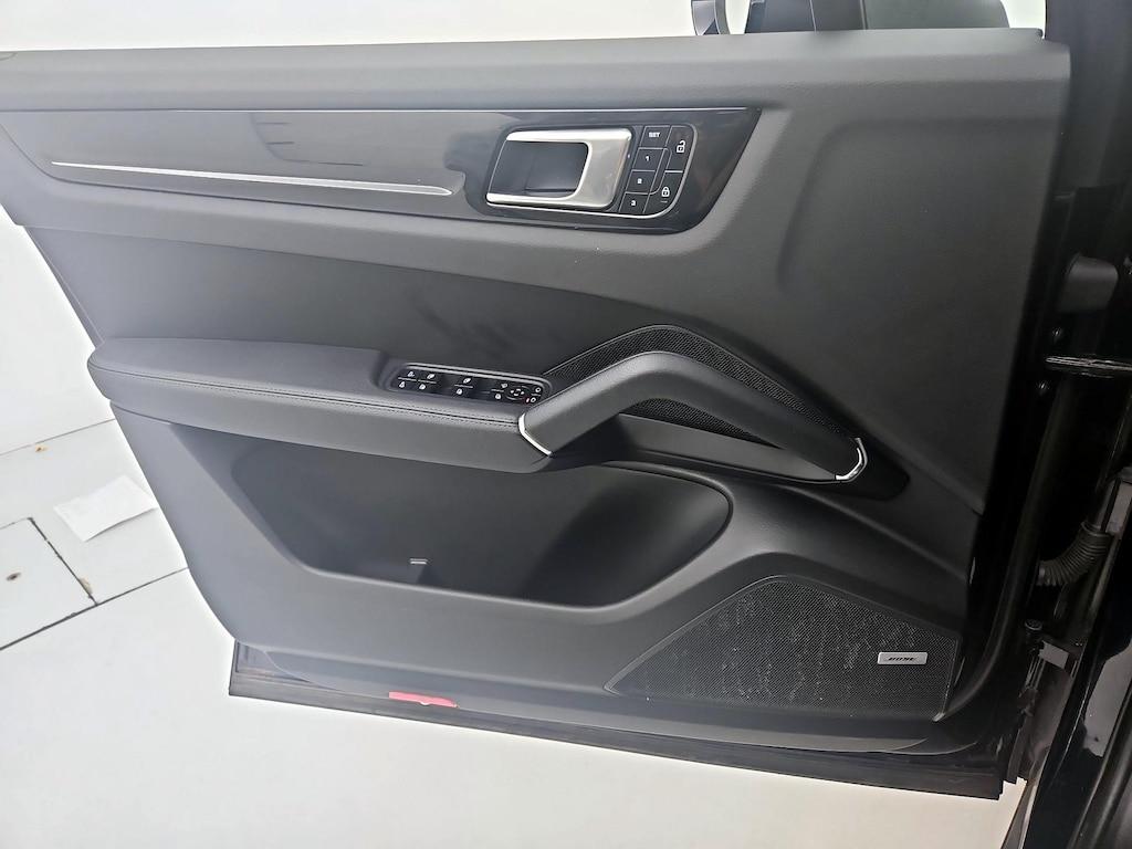 used 2021 Porsche Cayenne car, priced at $53,998