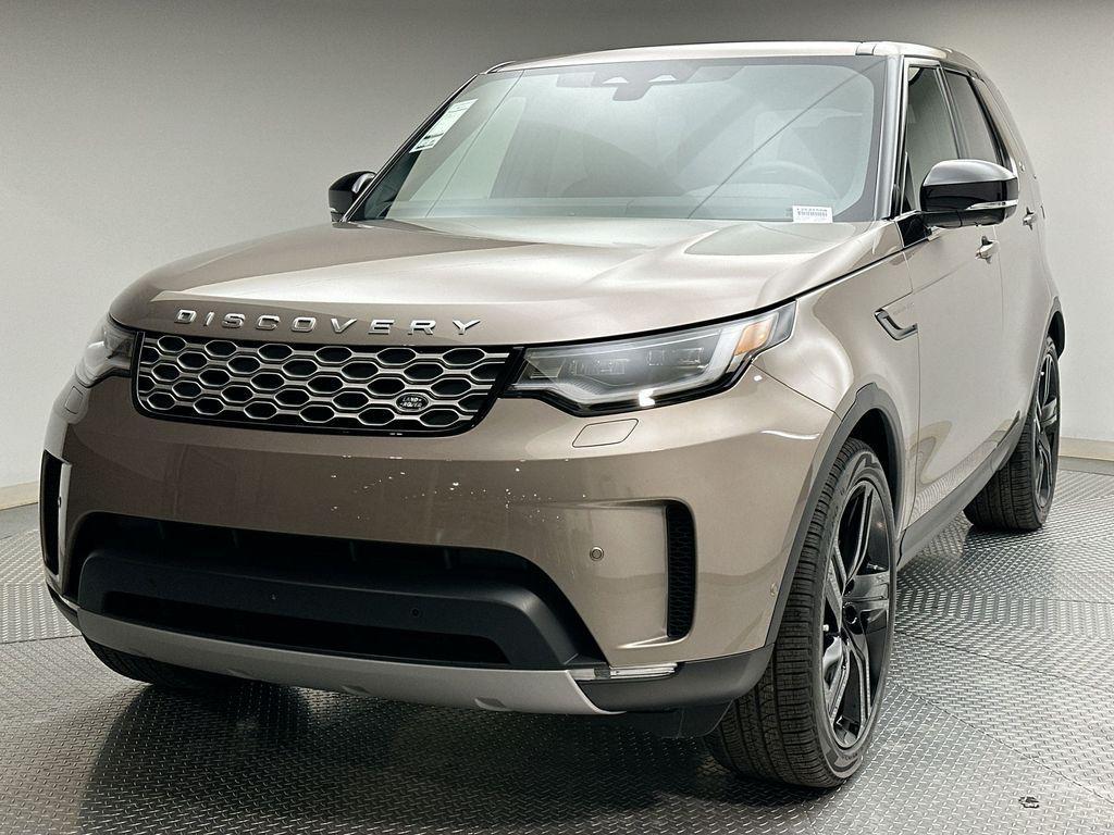 new 2026 Land Rover Discovery car, priced at $68,626