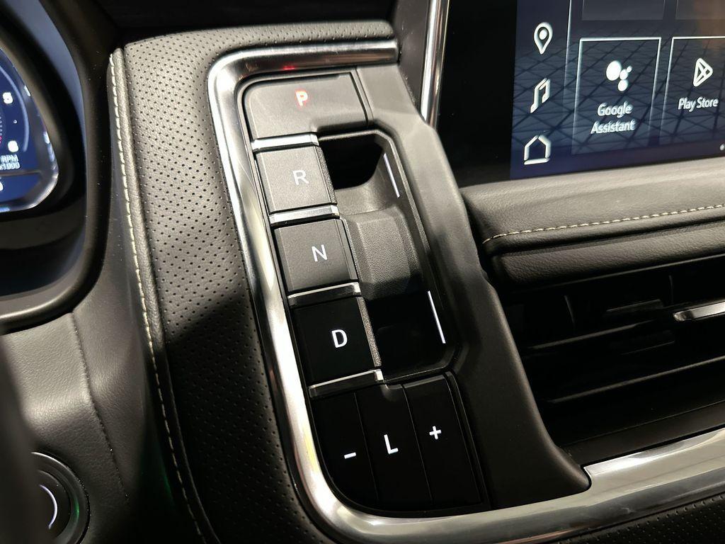 used 2022 GMC Yukon XL car, priced at $53,000