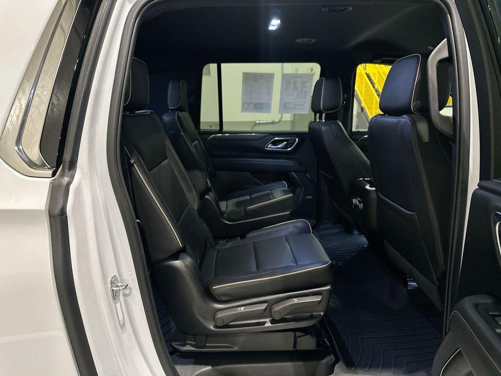 used 2022 GMC Yukon XL car, priced at $53,000