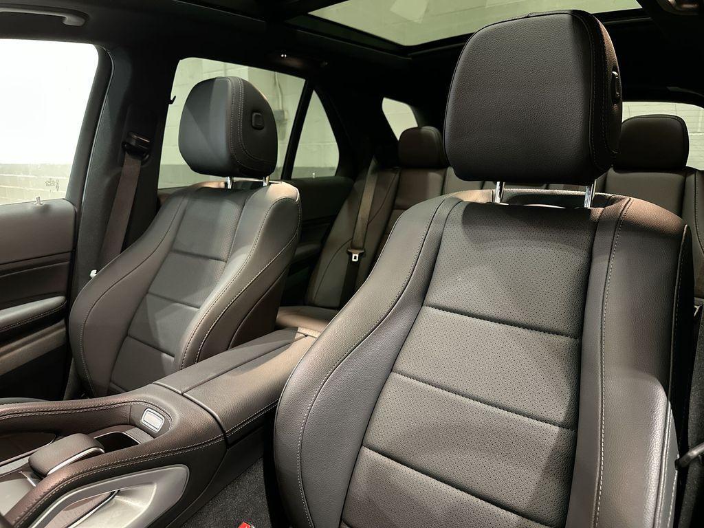used 2025 Mercedes-Benz GLE 350 car, priced at $62,000