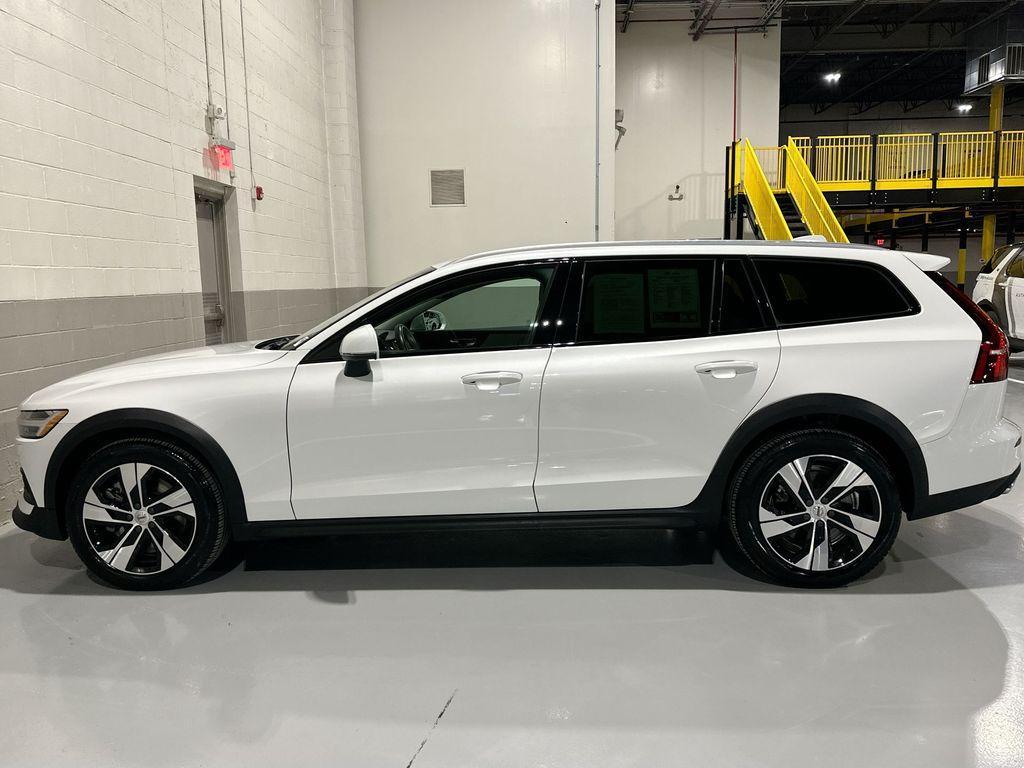 used 2022 Volvo V60 Cross Country car, priced at $28,000