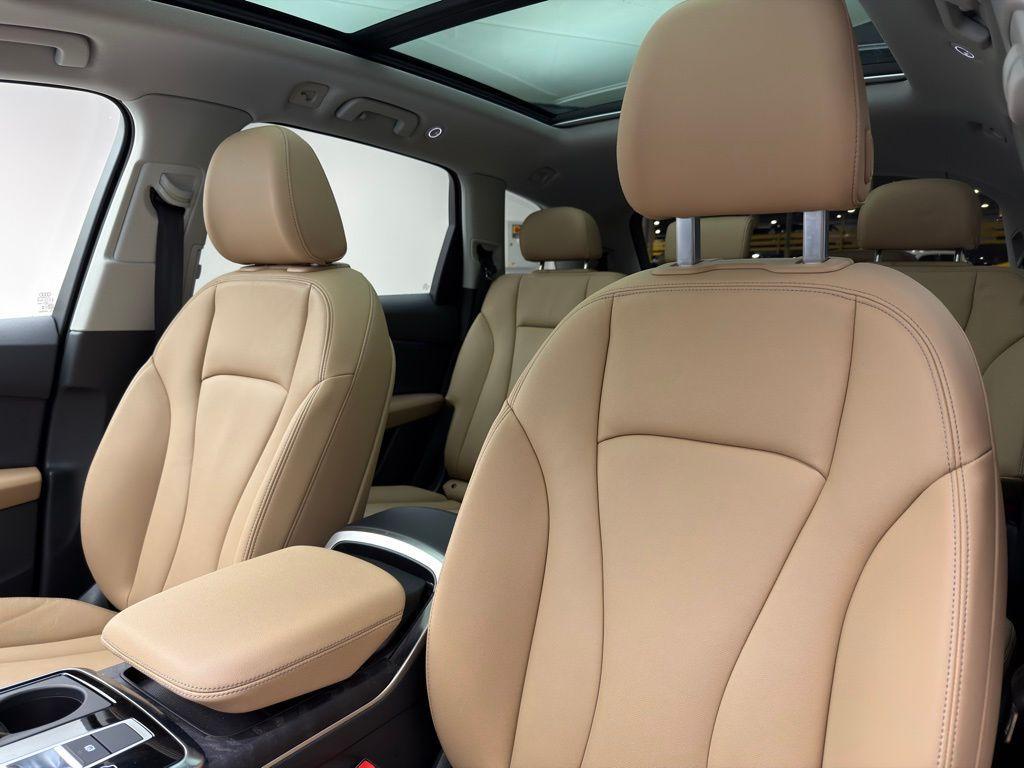 used 2025 Audi Q7 car, priced at $50,000