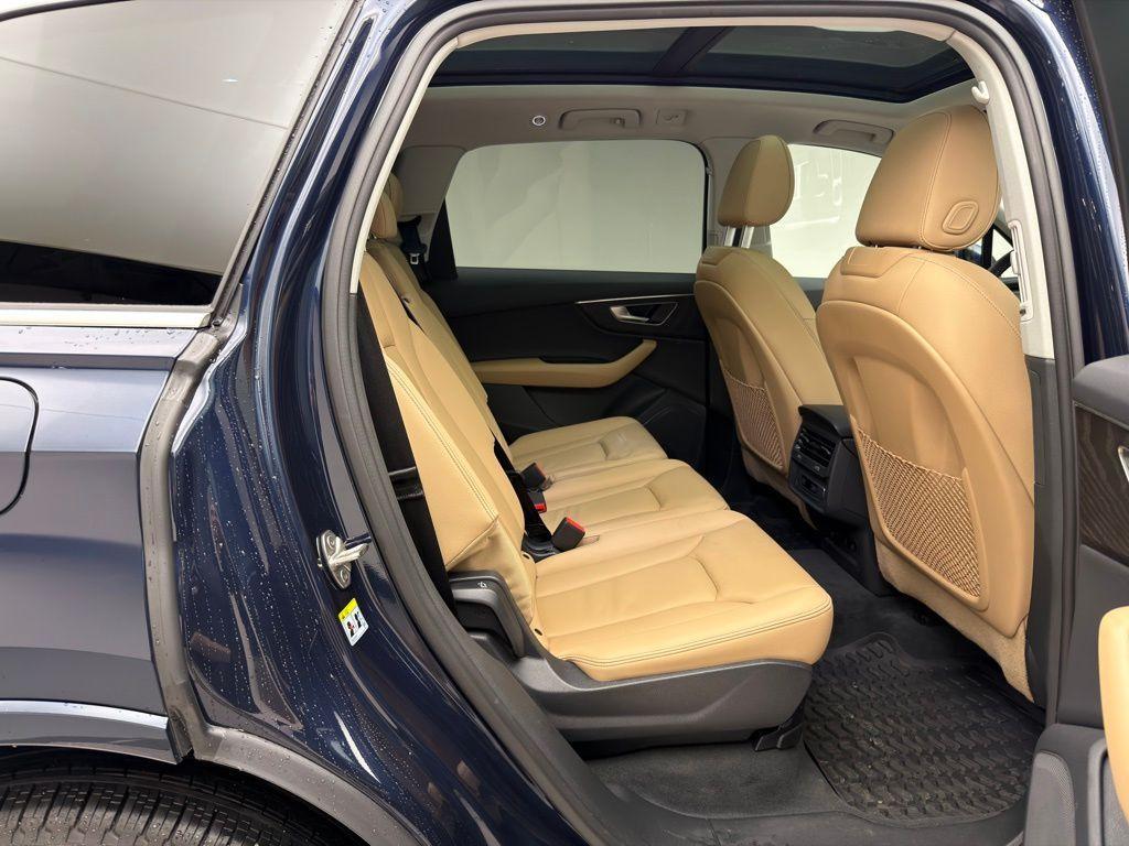 used 2025 Audi Q7 car, priced at $50,000